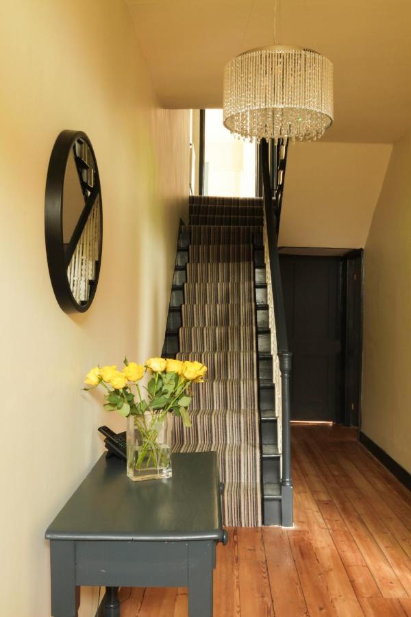 Bed and Breakfast Number 6 Whitby Esterno foto